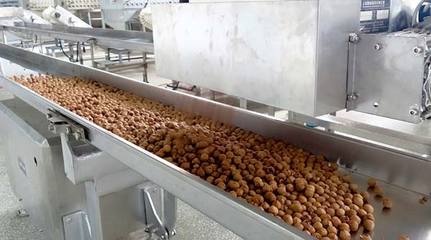 主板“零食第一股”來伊份成功上市 匠心智造成就零食帝國